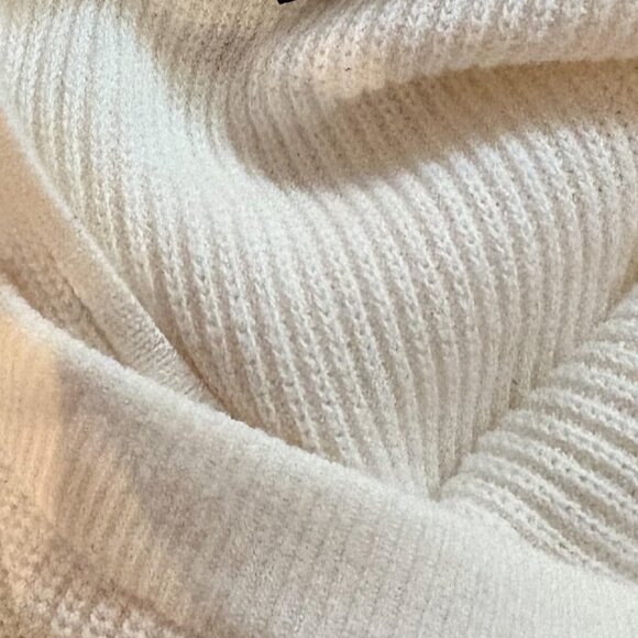 Banana Republic Factory Snow Day Tie Back Hip Length Sweater Size Small - Picture 7 of 10